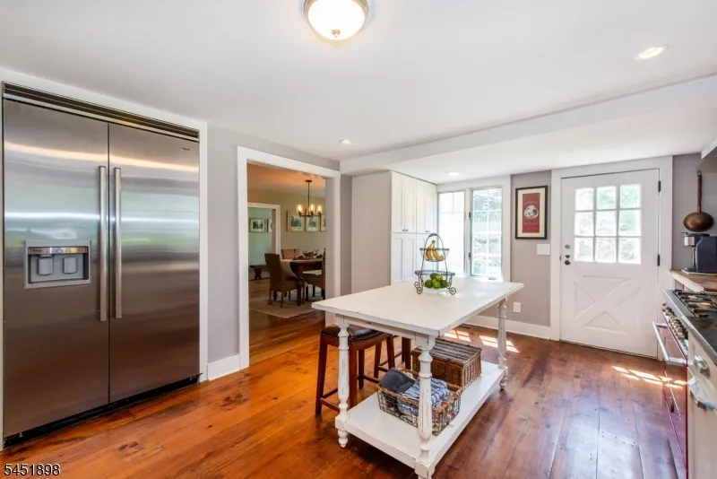 159 Mountainside Rd Mendham, NJ 07945