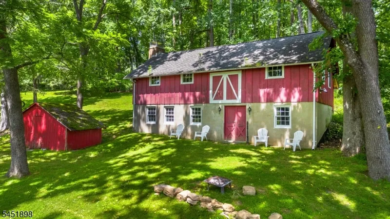 159 Mountainside Rd Mendham, NJ 07945