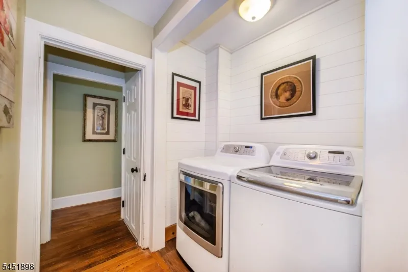 159 Mountainside Rd Mendham, NJ 07945