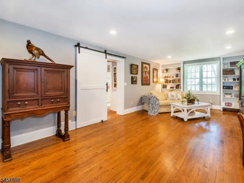 159 Mountainside Rd Mendham, NJ 07945