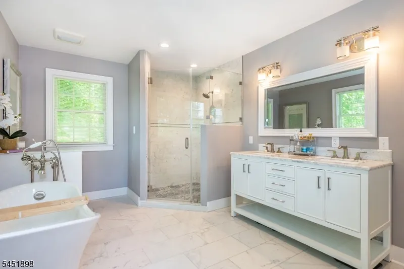 159 Mountainside Rd Mendham, NJ 07945