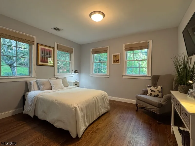 159 Mountainside Rd Mendham, NJ 07945