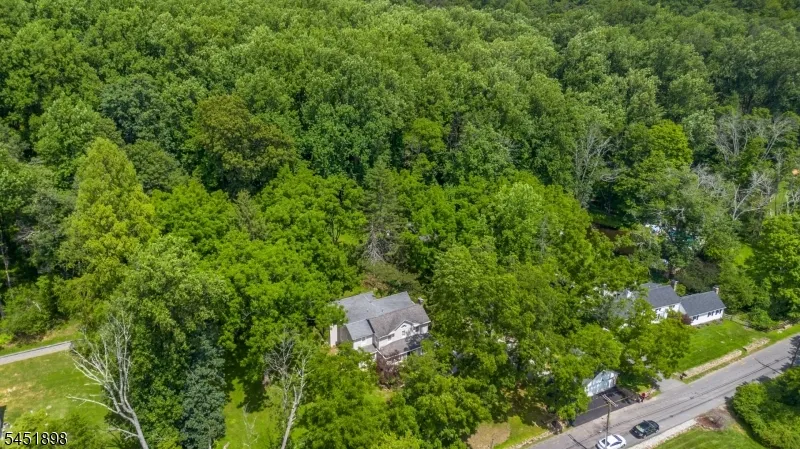 159 Mountainside Rd Mendham, NJ 07945