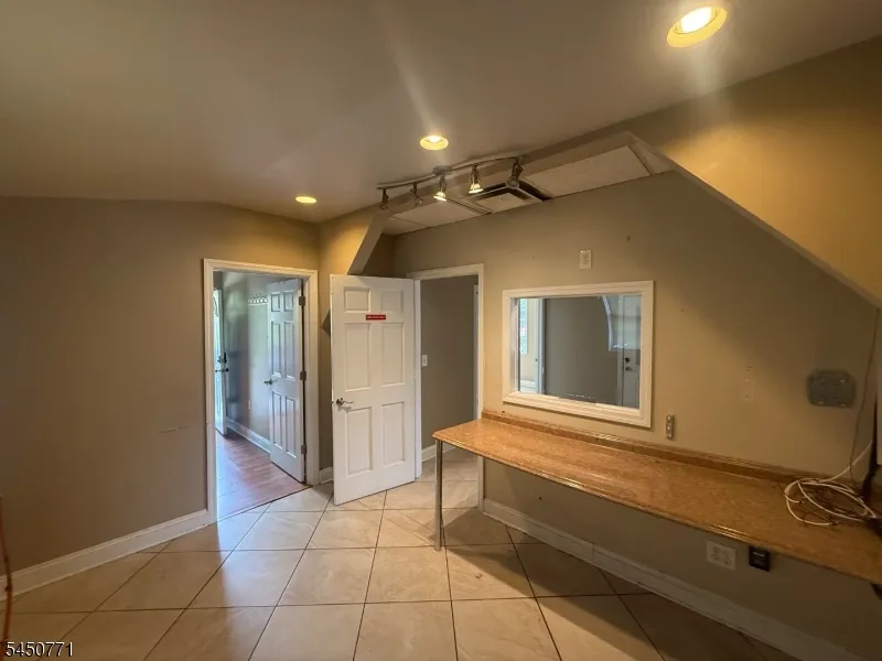 493 Union Ave Bridgewater, NJ 08807