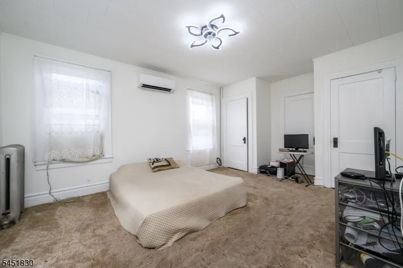 938 Ray Ave Union, NJ 07083