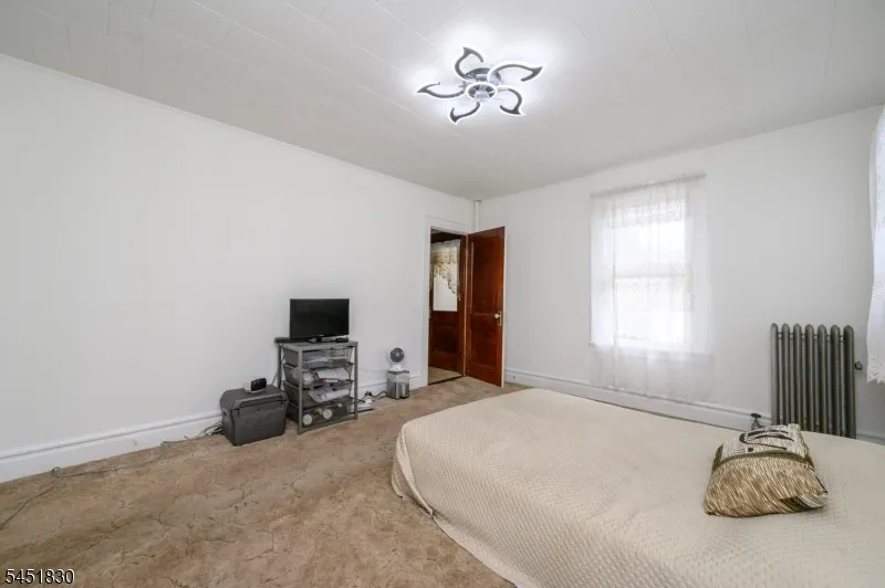 938 Ray Ave Union, NJ 07083
