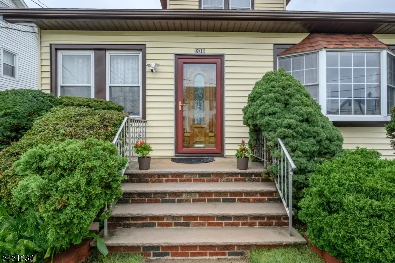938 Ray Ave Union, NJ 07083