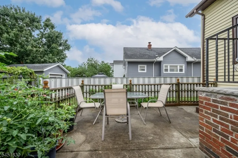 938 Ray Ave Union, NJ 07083