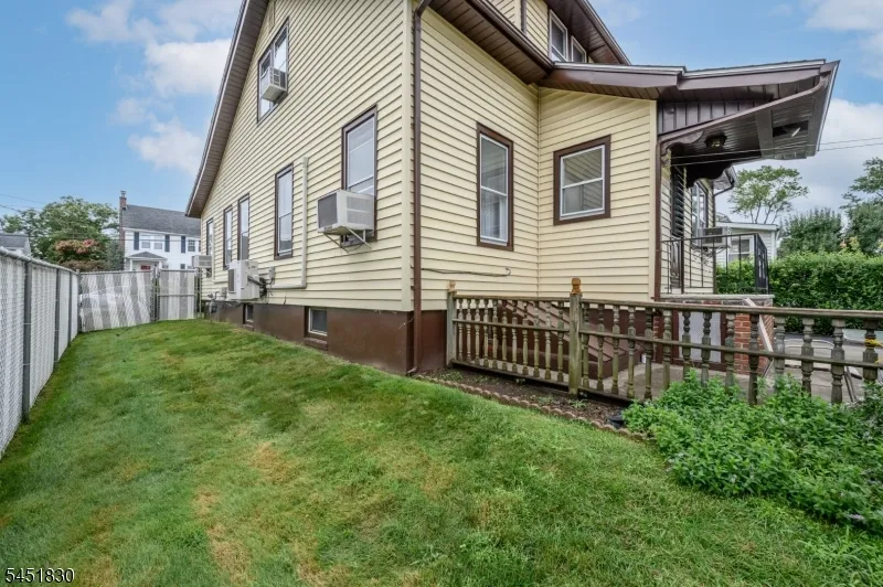 938 Ray Ave Union, NJ 07083