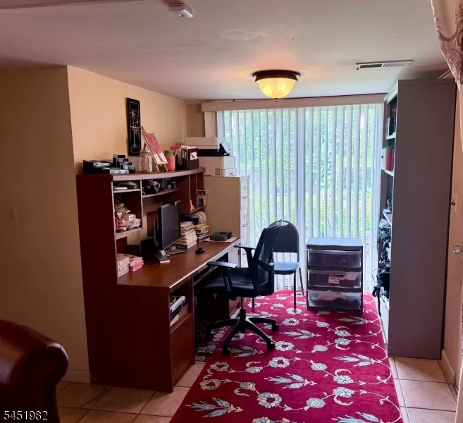 114 Sandra Dr Totowa, NJ 07512