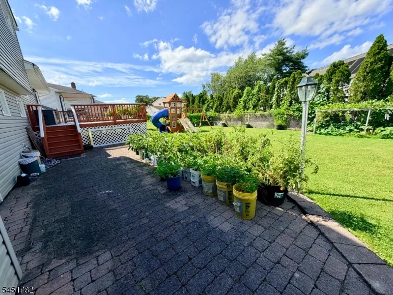 114 Sandra Dr Totowa, NJ 07512