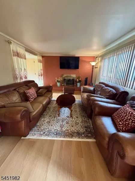 114 Sandra Dr Totowa, NJ 07512
