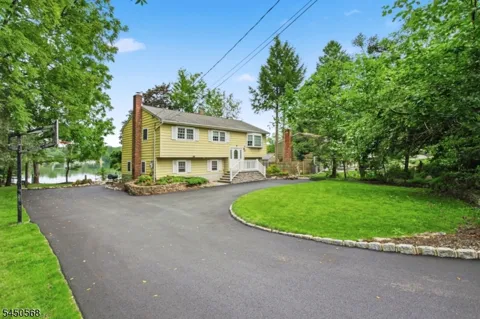 97 Shore Rd