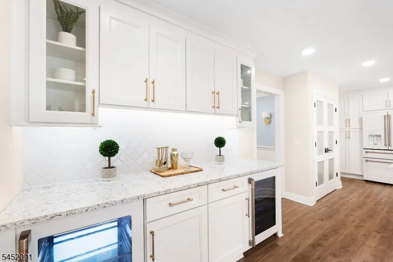 31 Warren Cutting Chester, NJ 07930