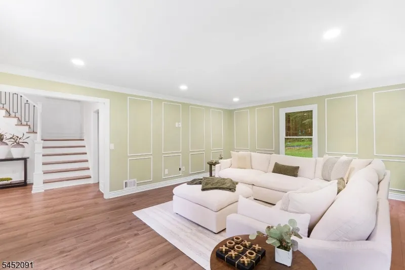 31 Warren Cutting Chester, NJ 07930