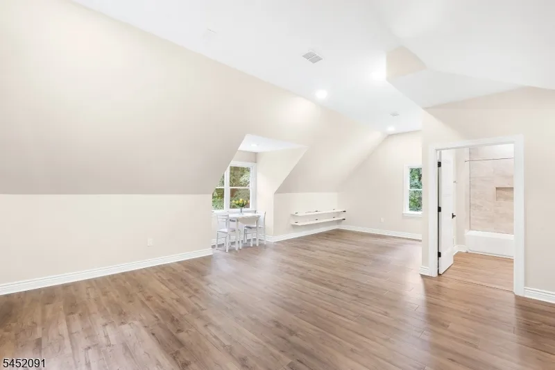 31 Warren Cutting Chester, NJ 07930