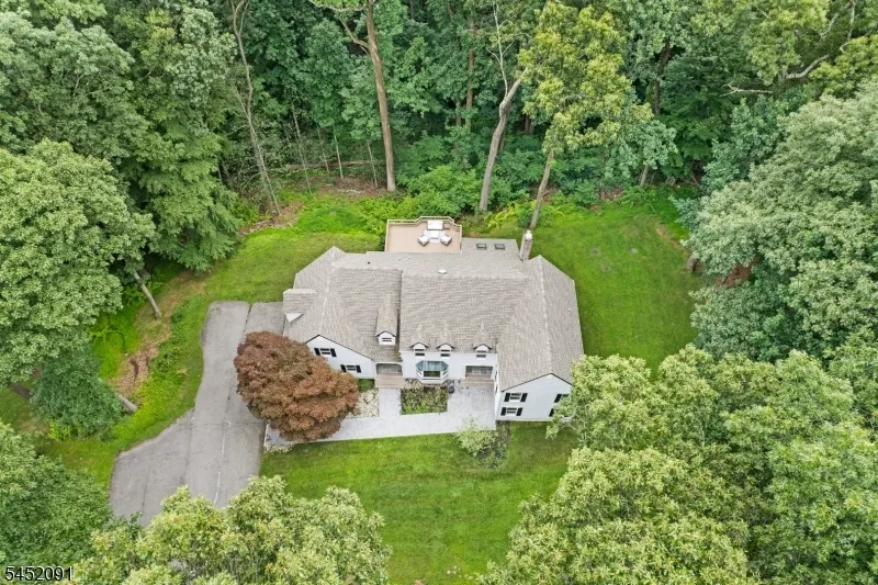 31 Warren Cutting Chester, NJ 07930