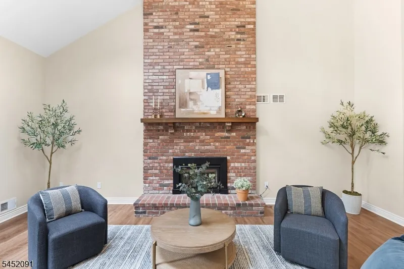 31 Warren Cutting Chester, NJ 07930