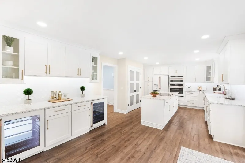 31 Warren Cutting Chester, NJ 07930