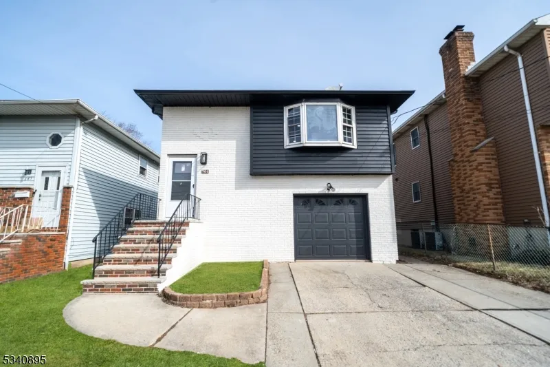 701 Mccandless Place Linden City, NJ 07036