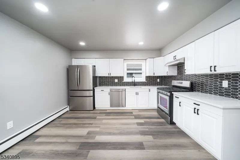 701 Mccandless Place Linden City, NJ 07036