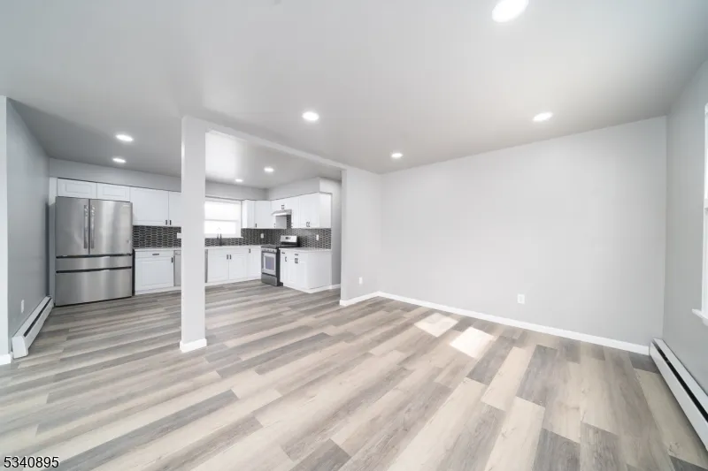 701 Mccandless Place Linden City, NJ 07036