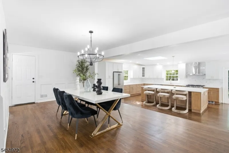 1379 Blair Ct Bridgewater, NJ 08807