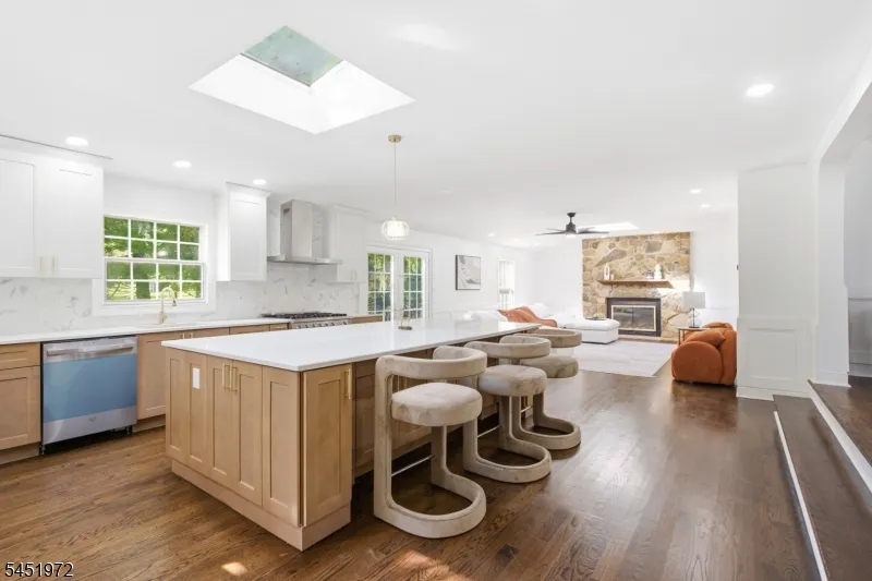 1379 Blair Ct Bridgewater, NJ 08807