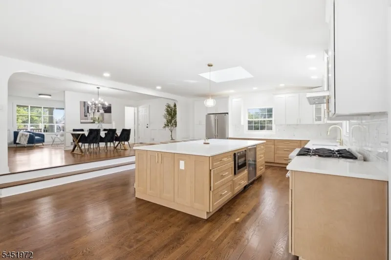 1379 Blair Ct Bridgewater, NJ 08807