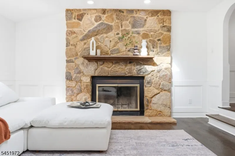 1379 Blair Ct Bridgewater, NJ 08807