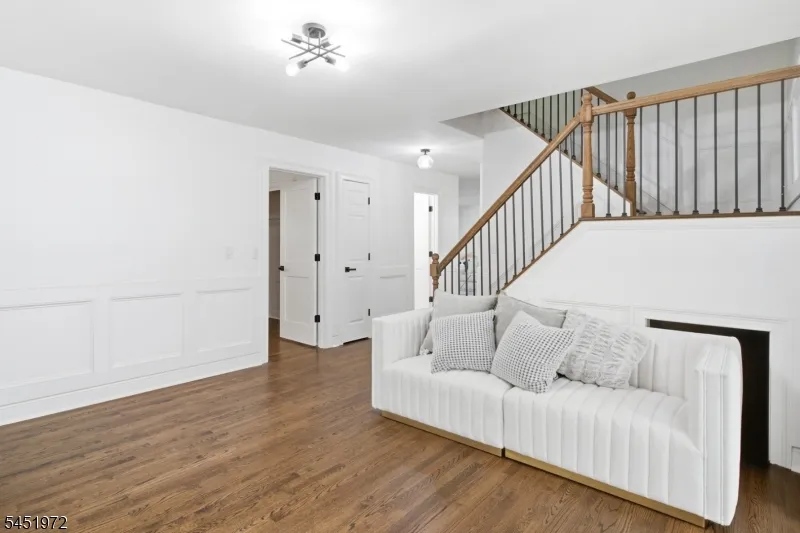 1379 Blair Ct Bridgewater, NJ 08807