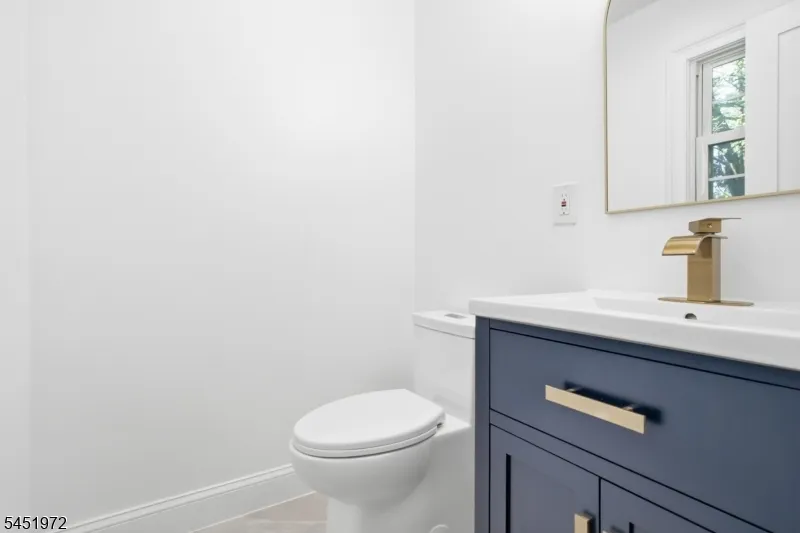 1379 Blair Ct Bridgewater, NJ 08807