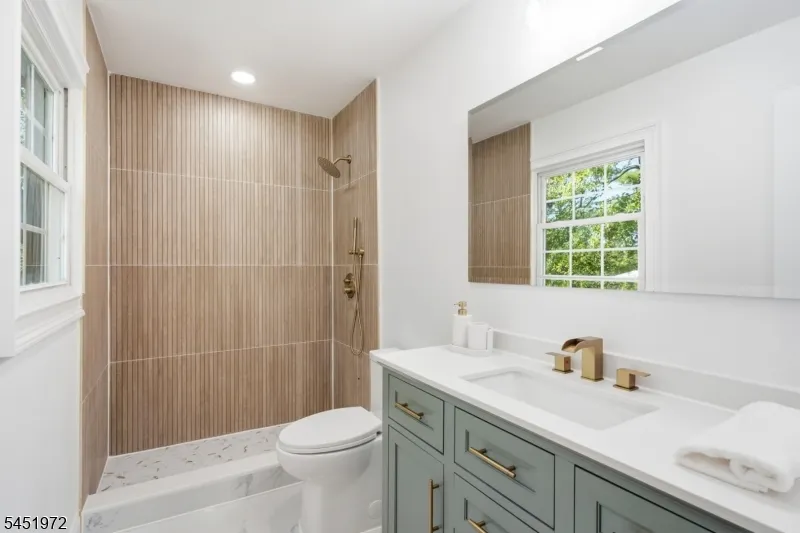 1379 Blair Ct Bridgewater, NJ 08807