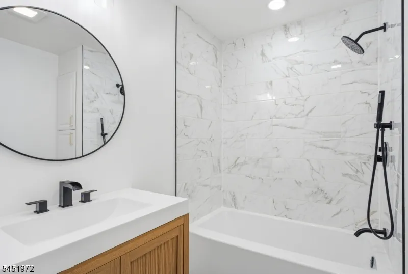 1379 Blair Ct Bridgewater, NJ 08807