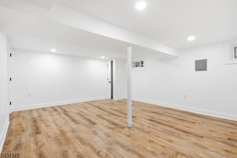 1379 Blair Ct Bridgewater, NJ 08807
