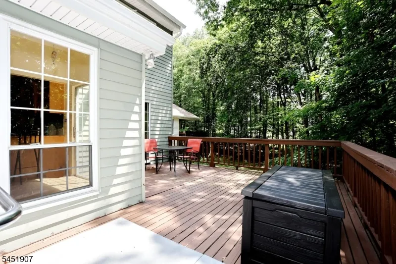 14 Birdseye Cir Wayne, NJ 07470