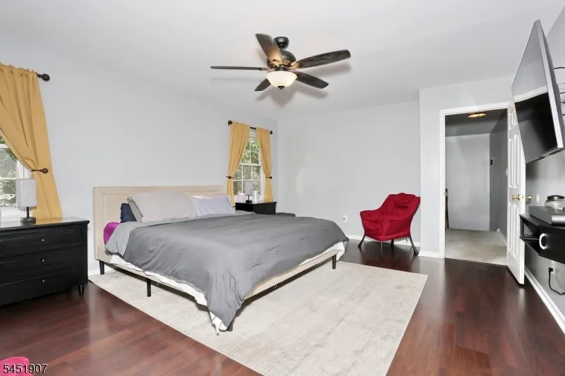 14 Birdseye Cir Wayne, NJ 07470