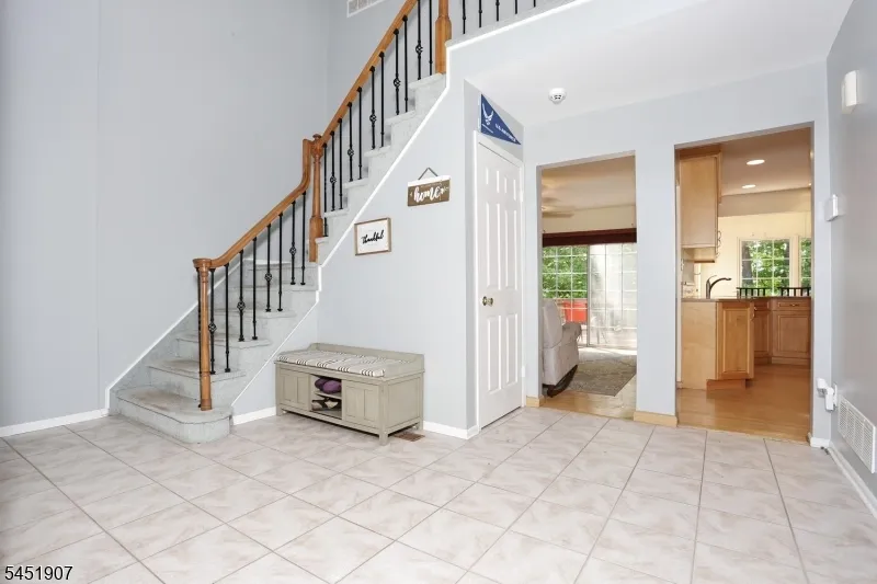 14 Birdseye Cir Wayne, NJ 07470