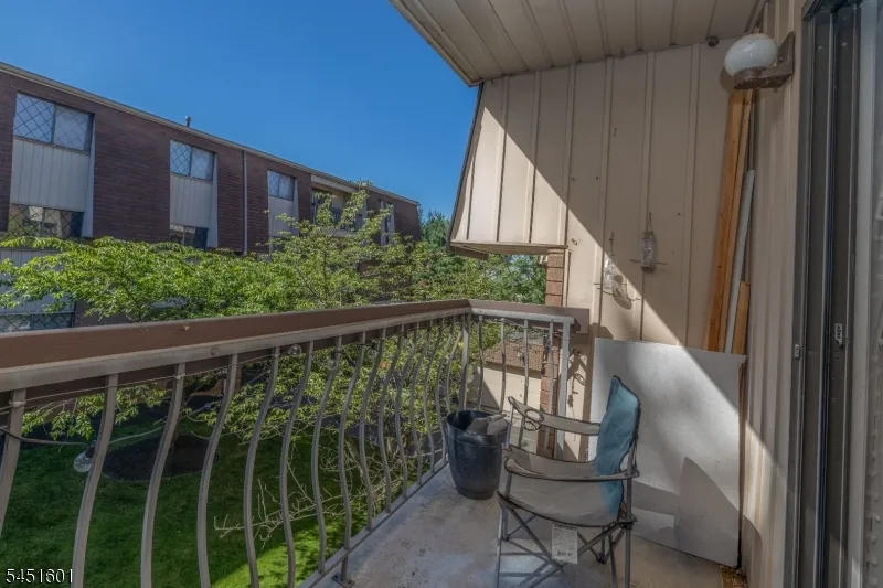 1150 W St George B23B023 #2 Unit 2 Linden City, NJ 07036