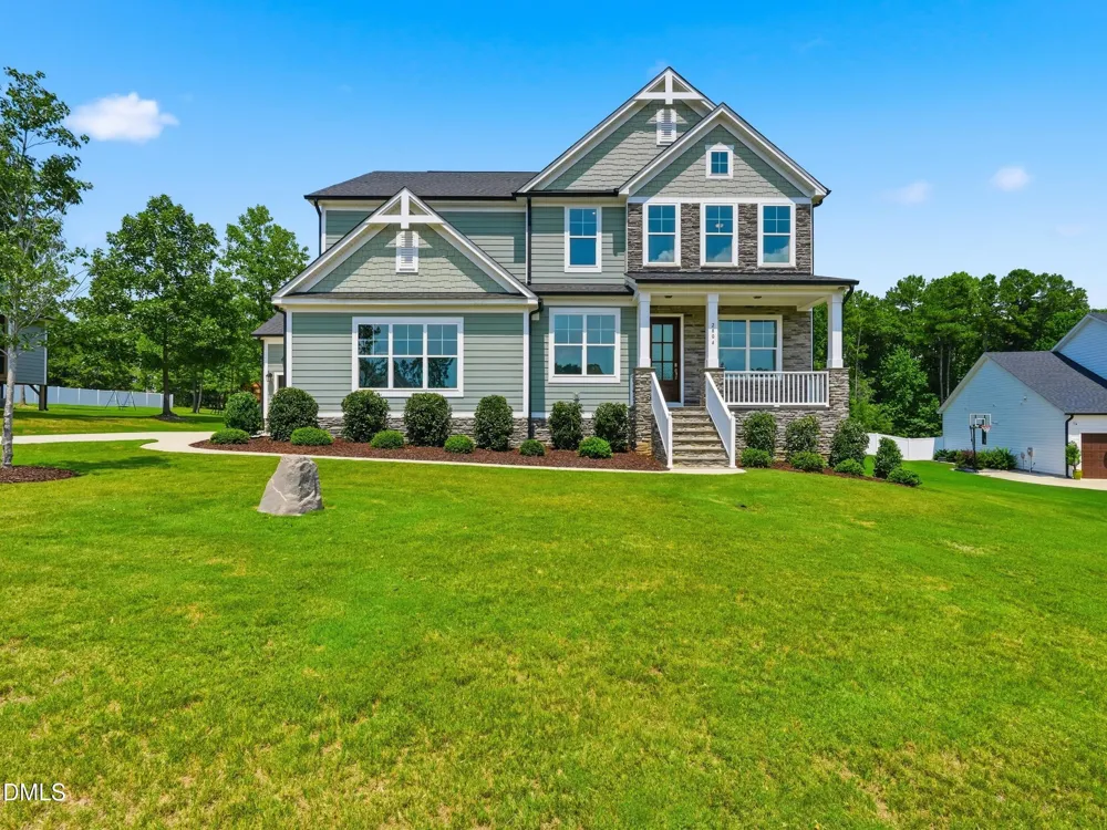2804 Arrowsmith Drive Fuquay Varina, NC 27526