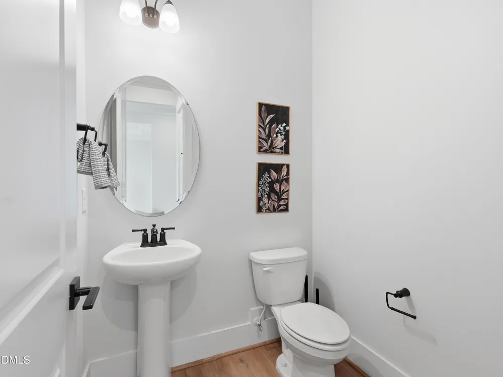 2804 Arrowsmith Drive Fuquay Varina, NC 27526