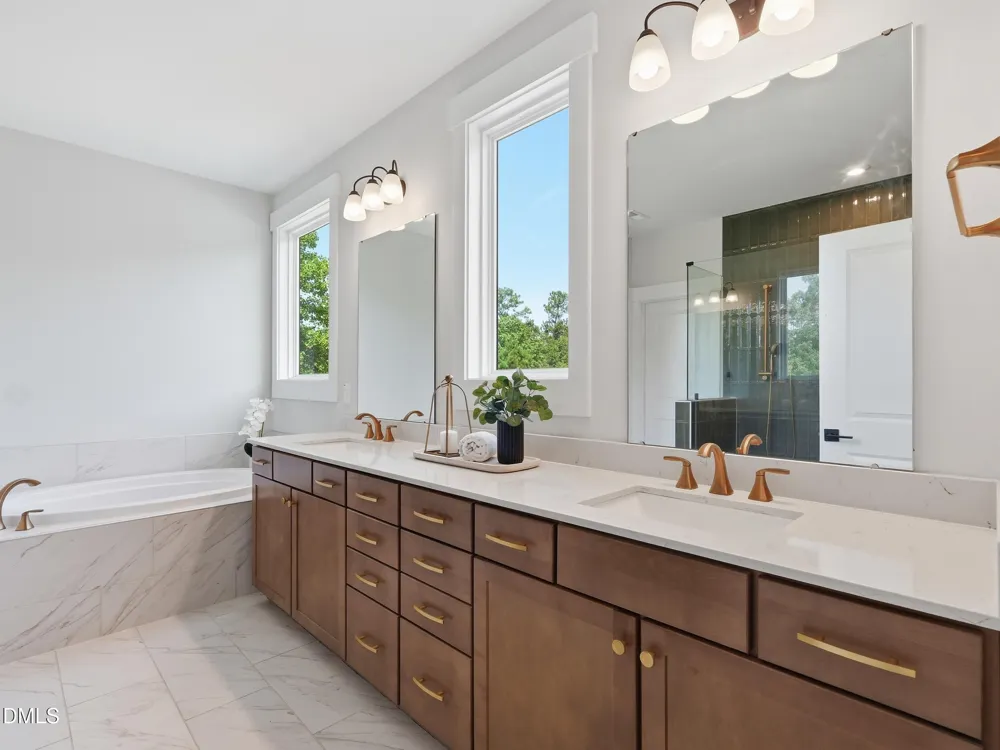 2804 Arrowsmith Drive Fuquay Varina, NC 27526