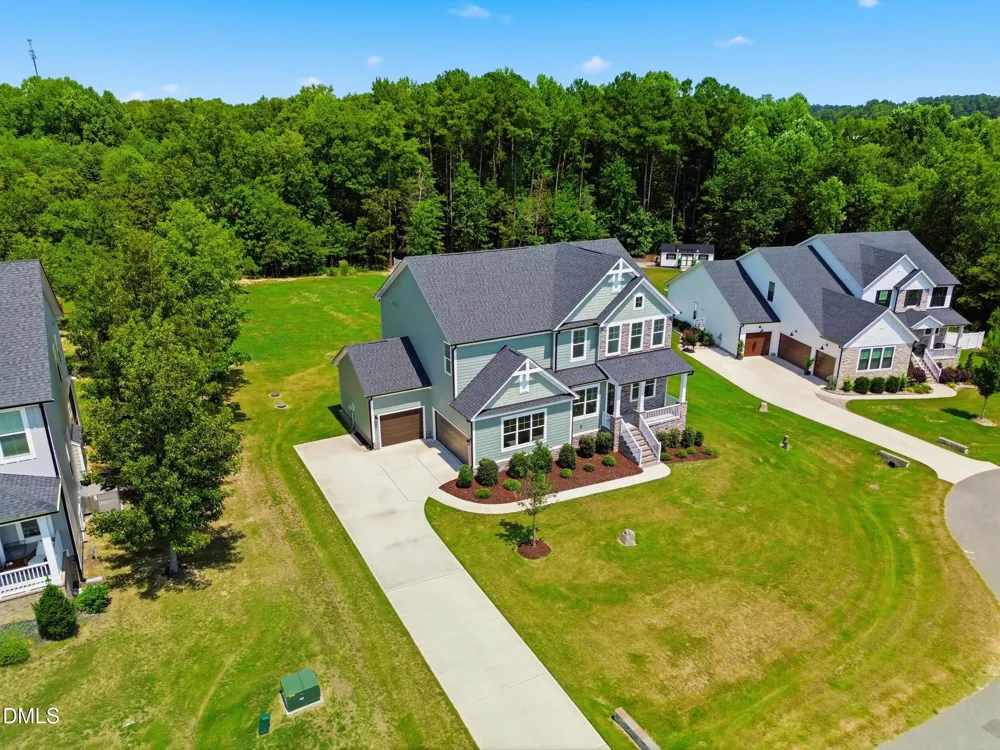 2804 Arrowsmith Drive Fuquay Varina, NC 27526
