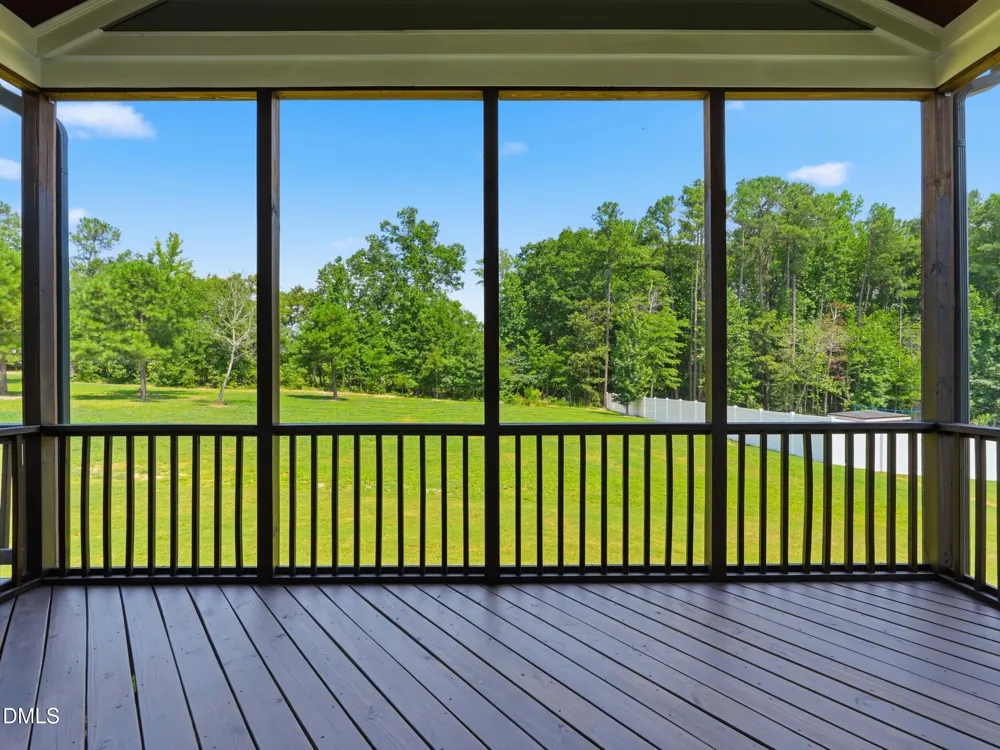 2804 Arrowsmith Drive Fuquay Varina, NC 27526