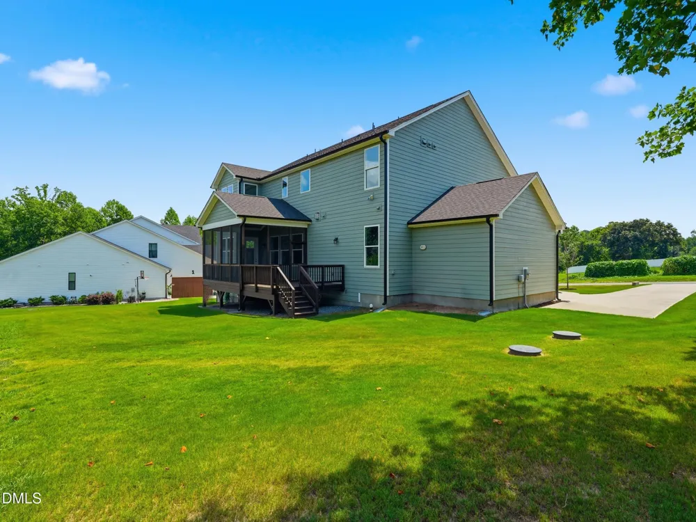 2804 Arrowsmith Drive Fuquay Varina, NC 27526