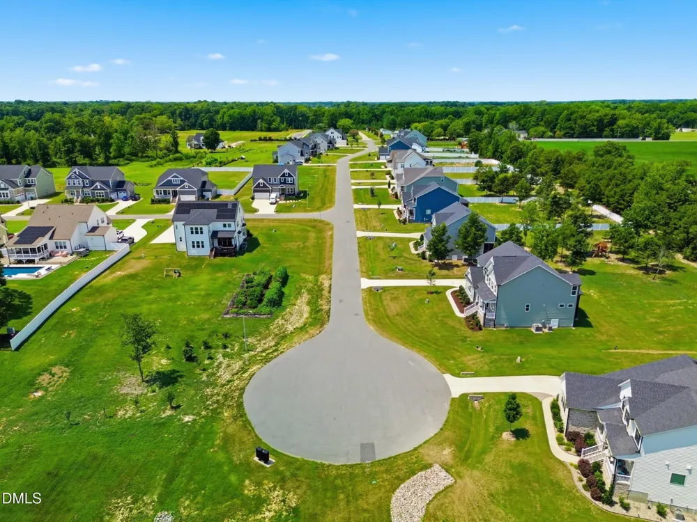 2804 Arrowsmith Drive Fuquay Varina, NC 27526