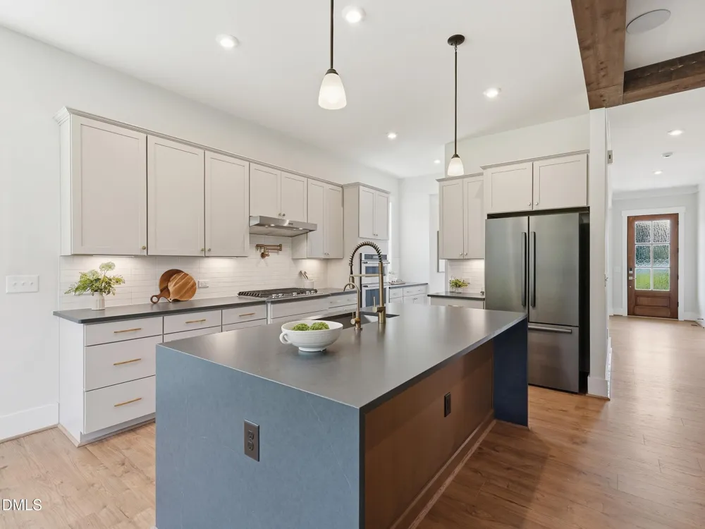 2804 Arrowsmith Drive Fuquay Varina, NC 27526