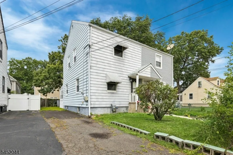 721 Union St Linden City, NJ 07036