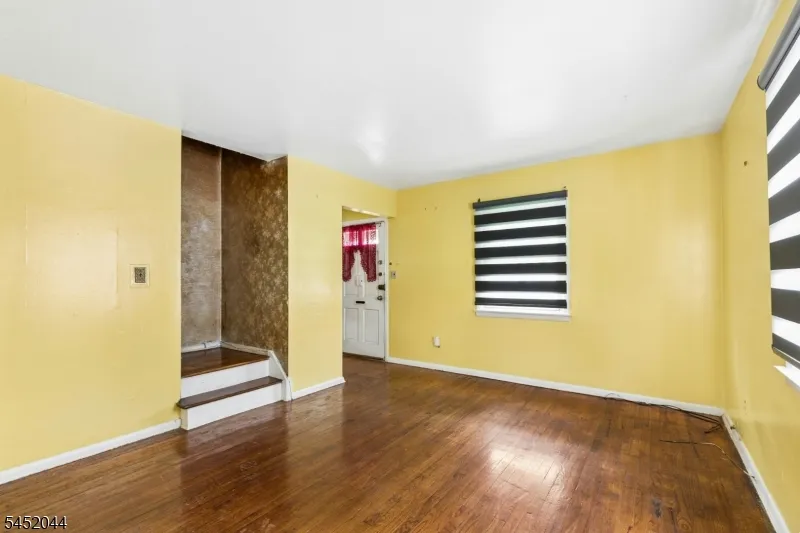 721 Union St Linden City, NJ 07036