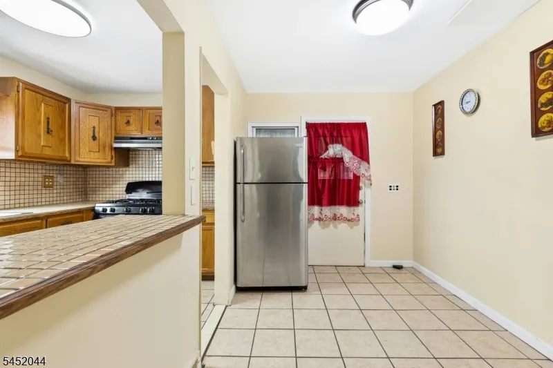 721 Union St Linden City, NJ 07036
